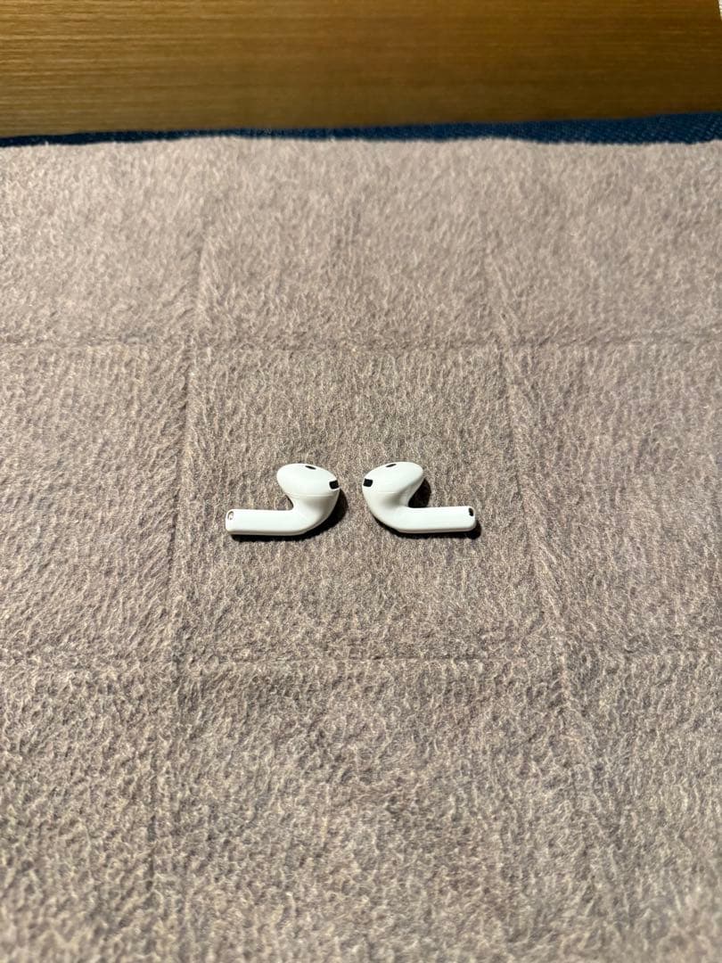 AirPods 第4世代　左右　ノイキャンなし