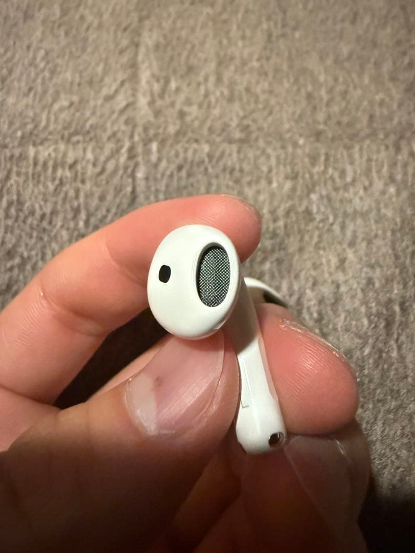 AirPods 第4世代　左右　ノイキャンなし