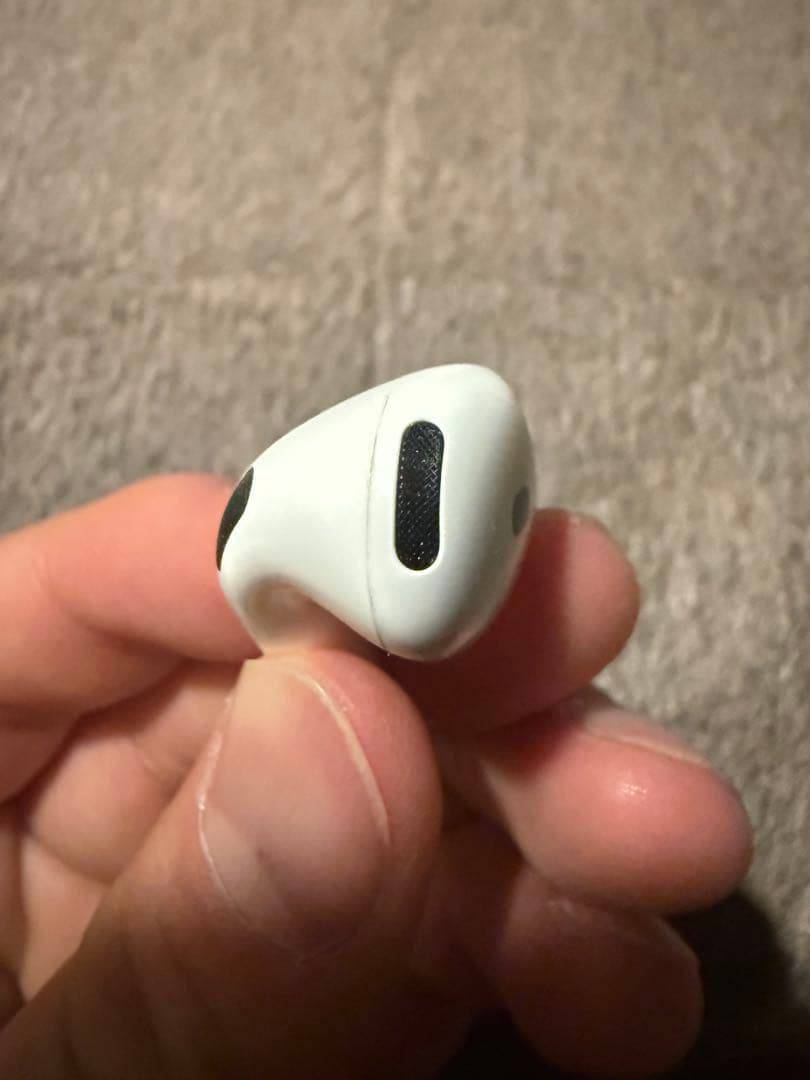 AirPods 第4世代　左右　ノイキャンなし