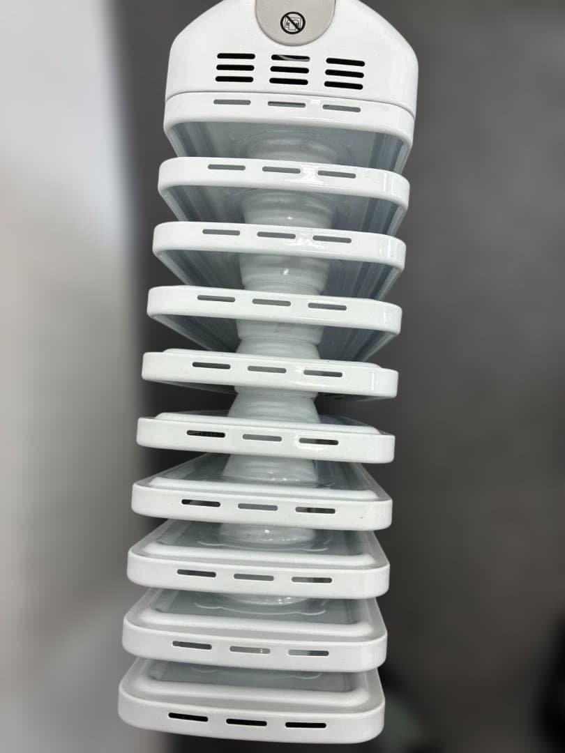 DeLonghi デロンギ　アミカルド　オイルヒーター