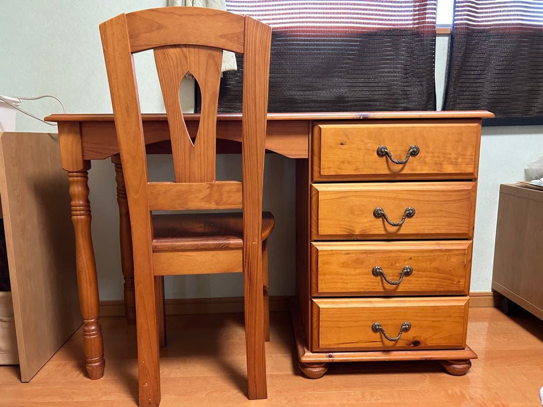 バナナスムージー　木製チェア