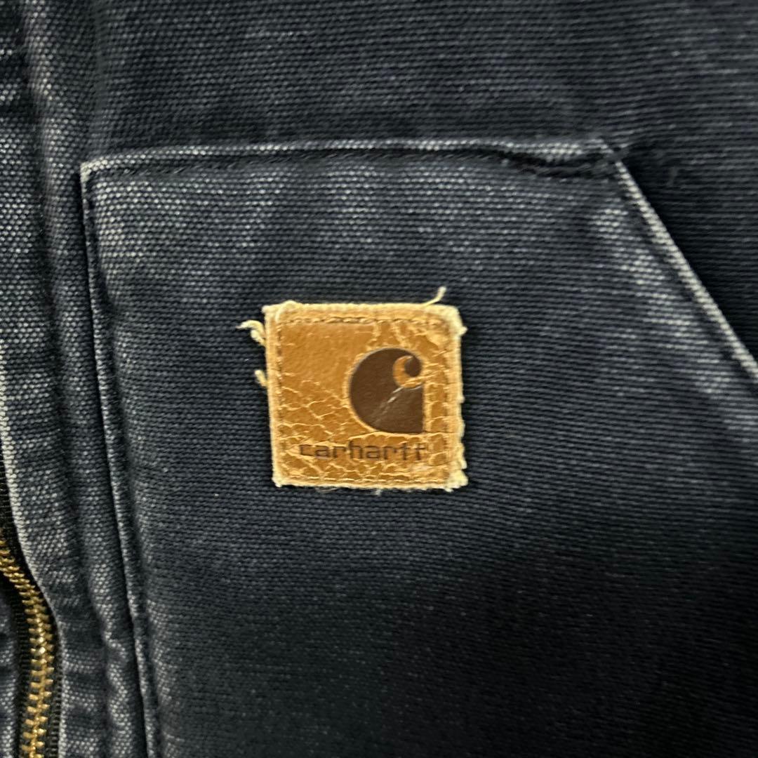 Carhartt ネイビージップアップダックベスト