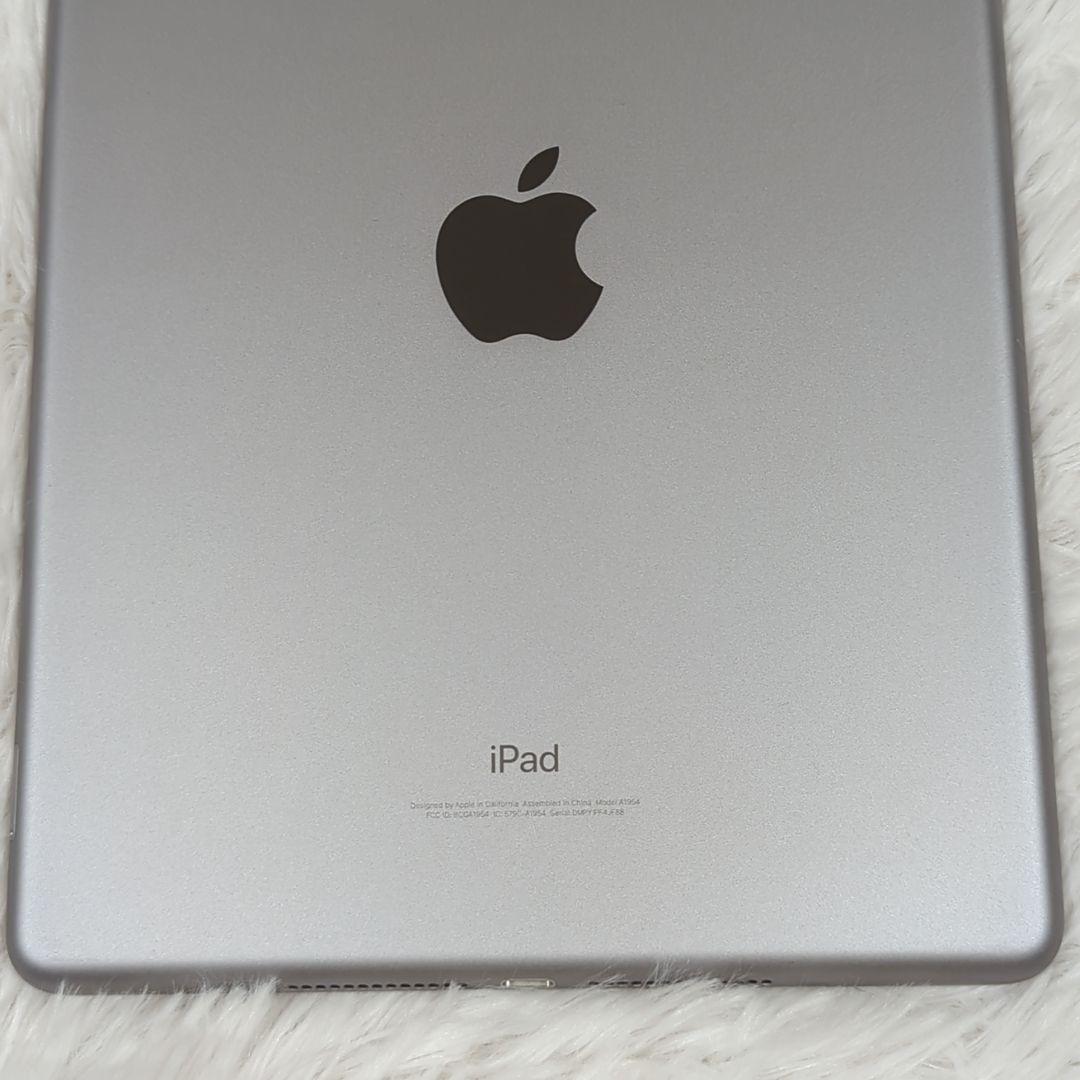 【美品】iPad 第6世代 32GB Wi-Fiモデル