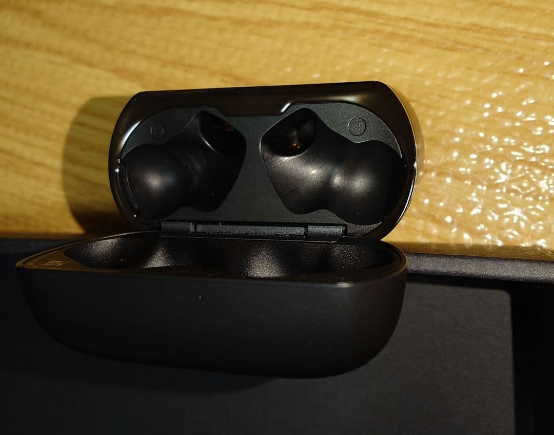 JBL TOUR PRO 3 ワイヤレスイヤホンケース