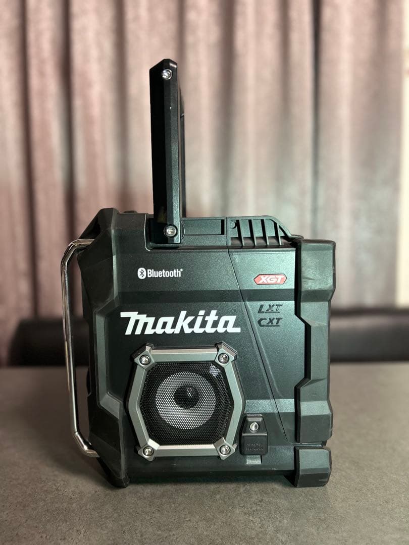 Makita Bluetoothスピーカー 充電式ラジオ(黒)MR002GZB
