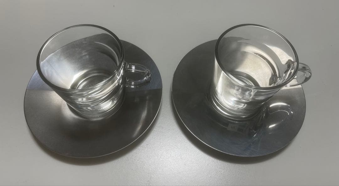 中古ネスプレッソコーヒーメーカーF521 + ネスプレッソコップセット(2個)