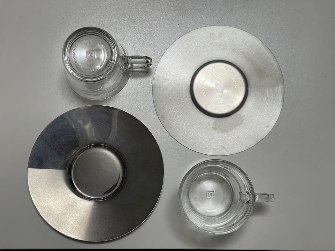 中古ネスプレッソコーヒーメーカーF521 + ネスプレッソコップセット(2個)