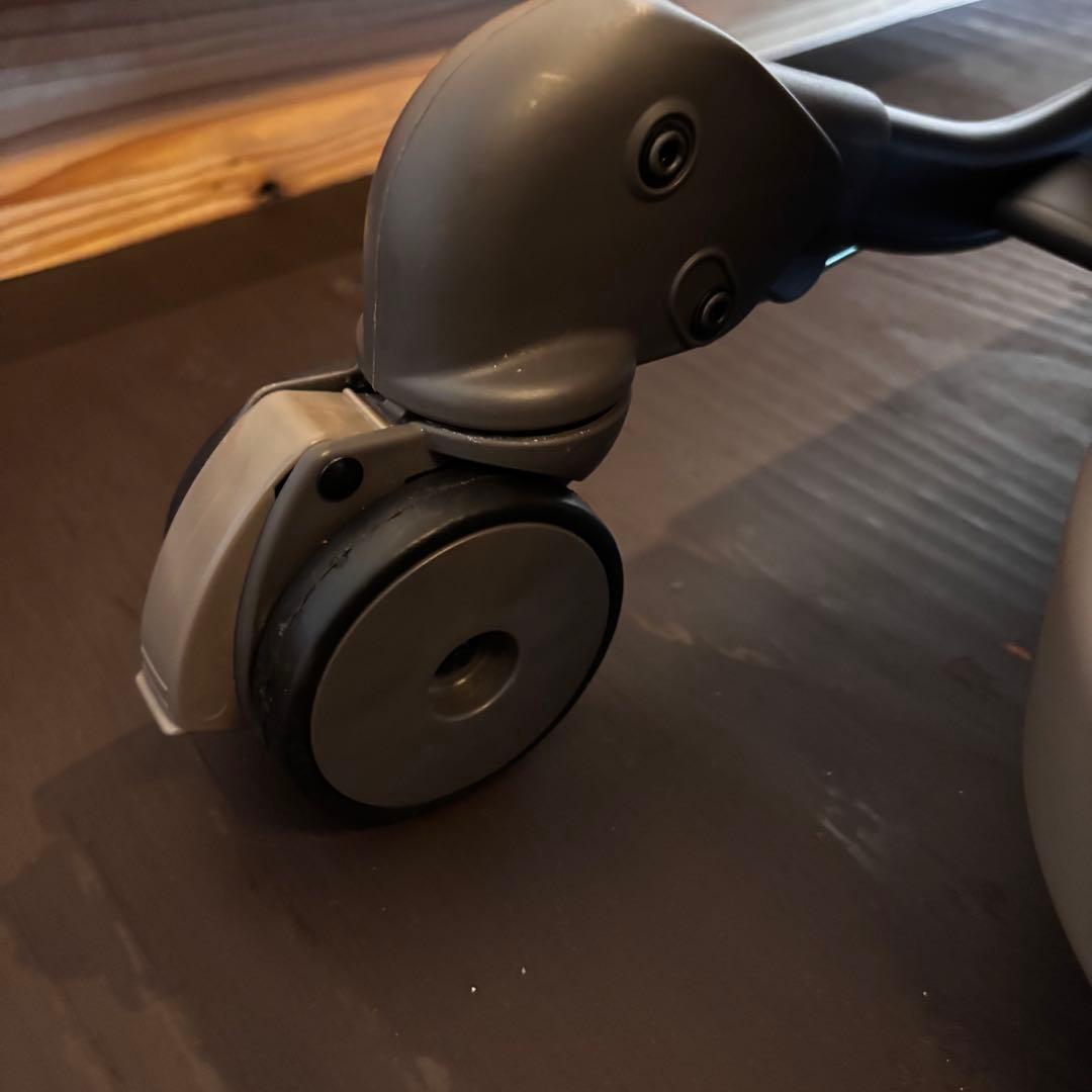 【最終値下げ】Combi ネムリラ 電動 オートスウィング　ハイローチェア