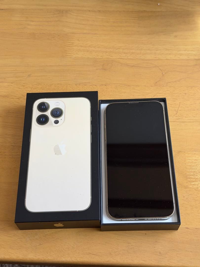 Apple iPhone 13 Pro ゴールド　本体　256GB