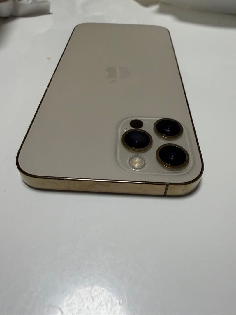 サクラちゃん iPhone 12 Pro ゴールド256G SIMフリー