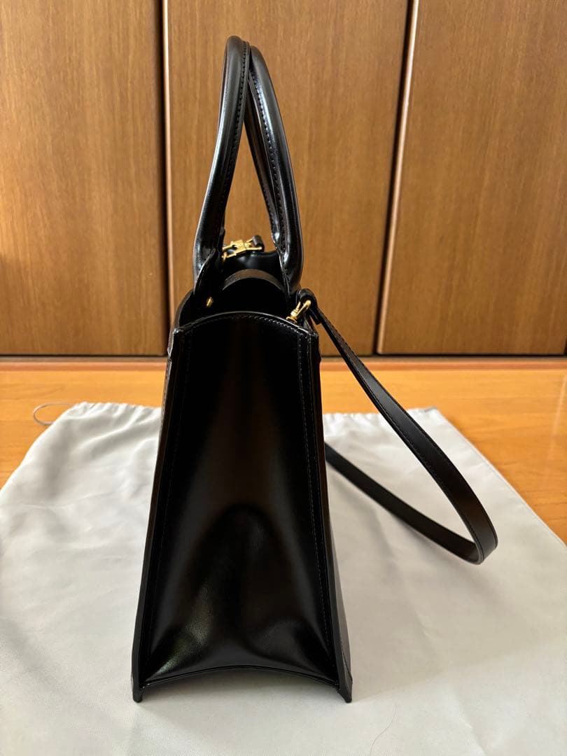 CHARLES & KEITH 黒 トートバッグ