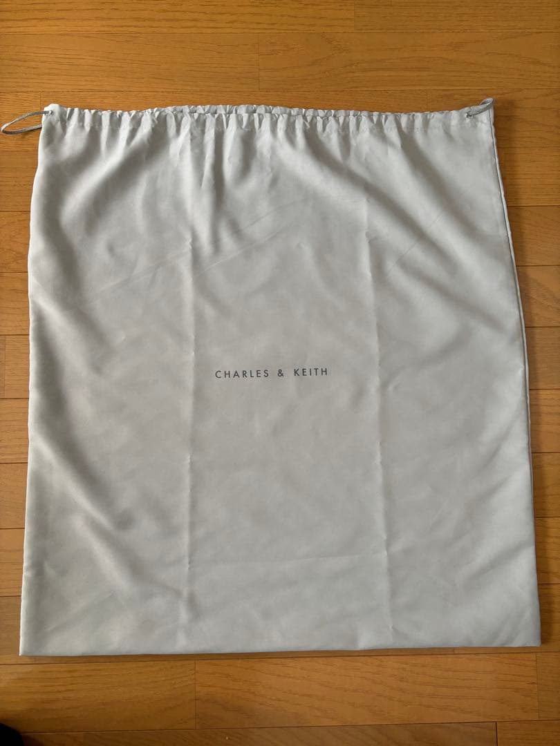 CHARLES & KEITH 黒 トートバッグ