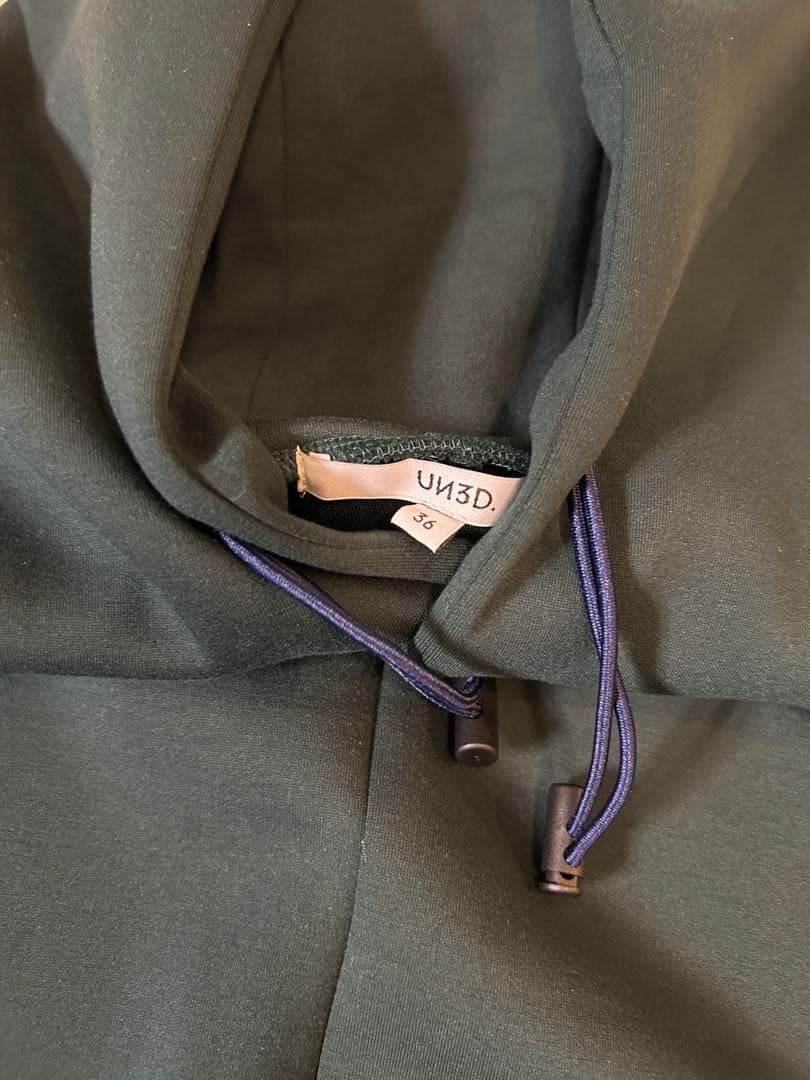 SIDE PARTS DETAIL HOODIEサイドパーツディテールフーディー