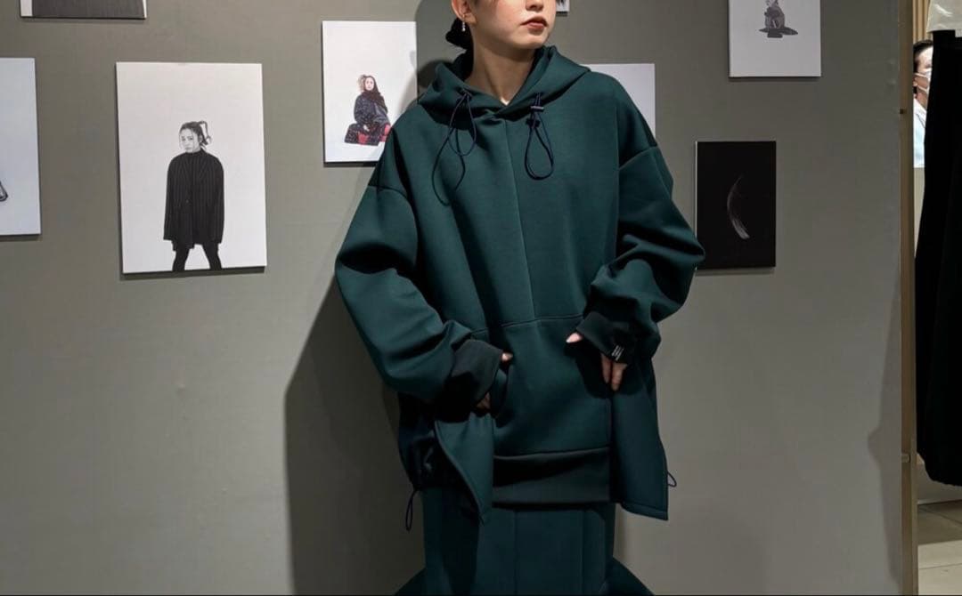 SIDE PARTS DETAIL HOODIEサイドパーツディテールフーディー