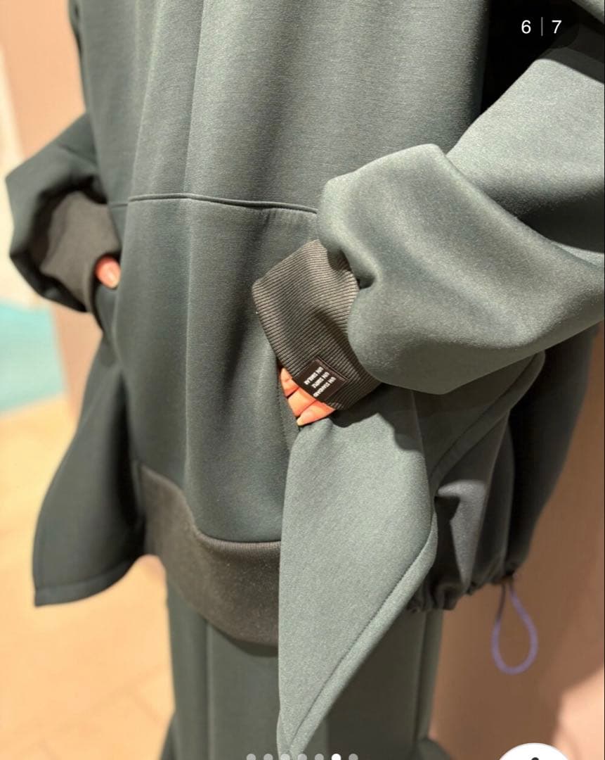 SIDE PARTS DETAIL HOODIEサイドパーツディテールフーディー