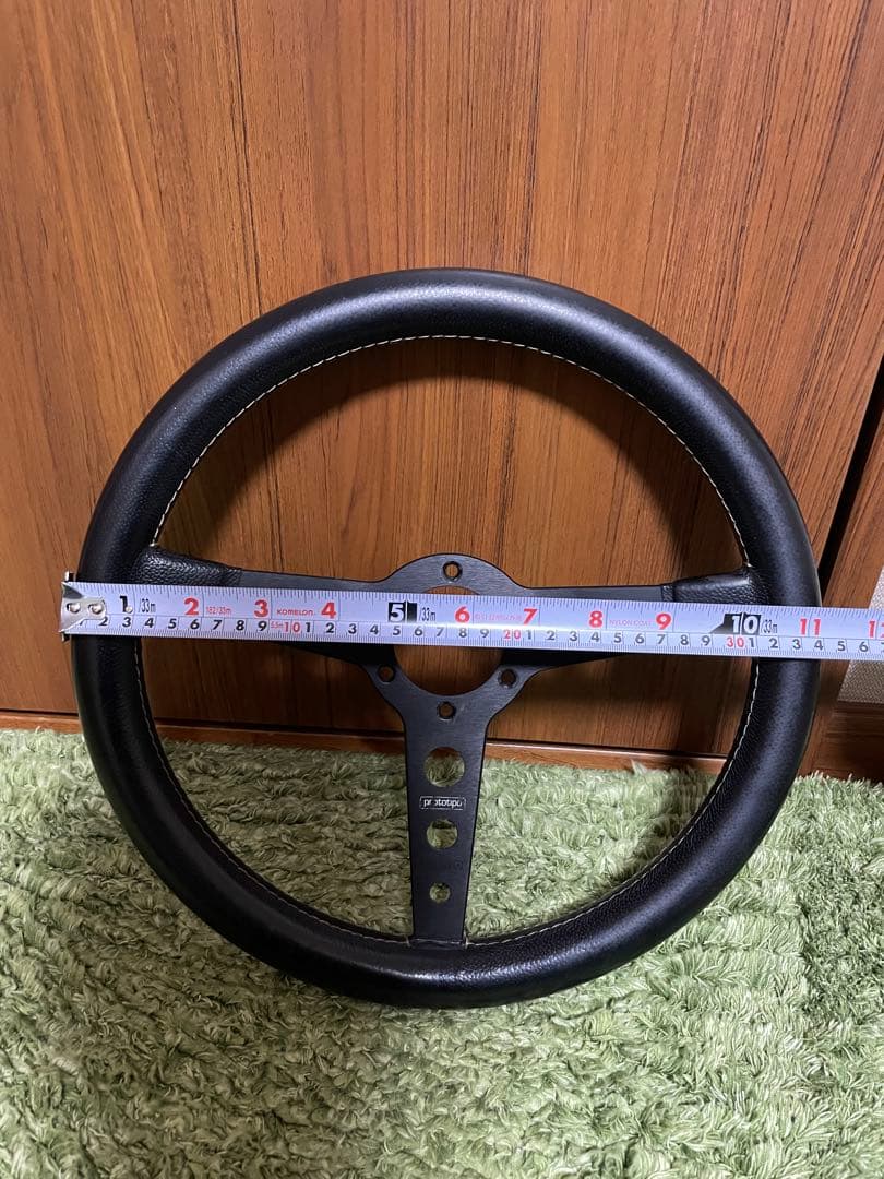 MOMO ステアリング prototipo 黒　レザー