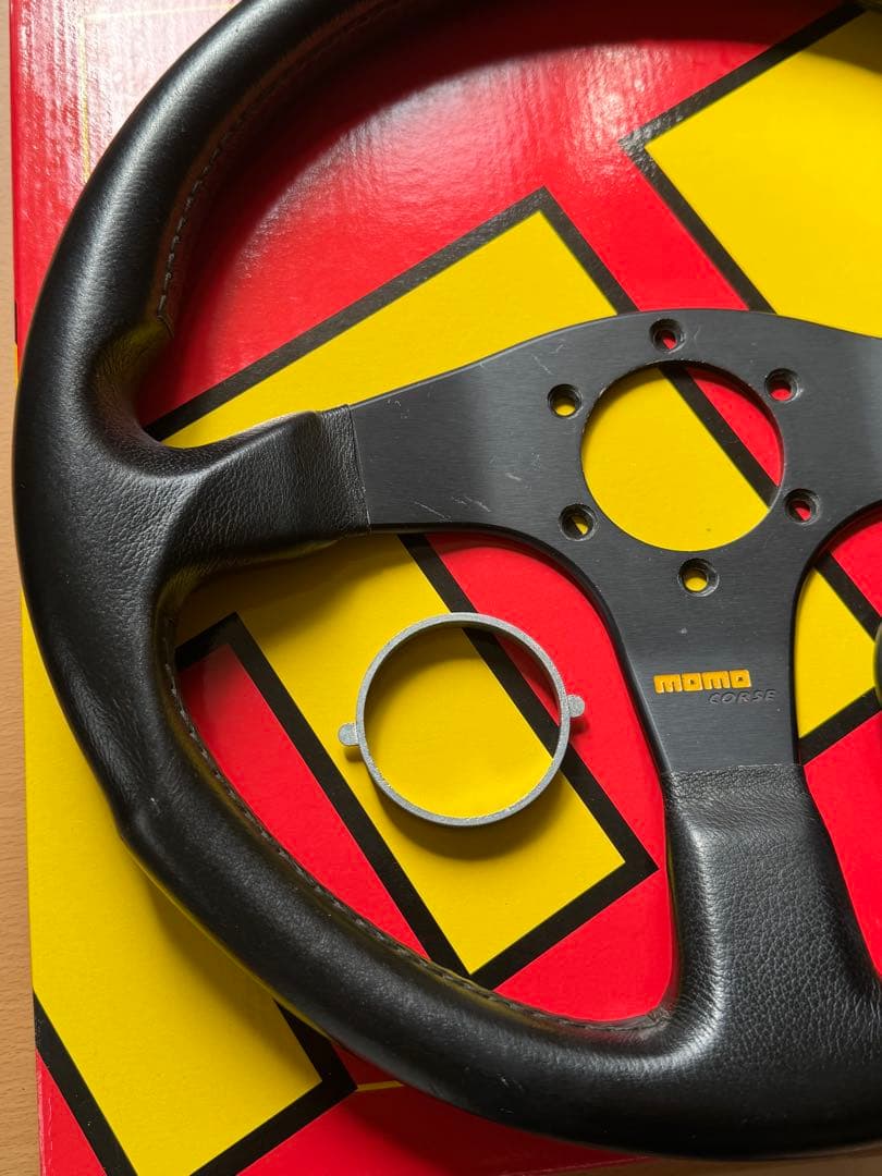 【中古】momo CORSE 35Φステアリングホイール 本体 黒 ホーン 外箱