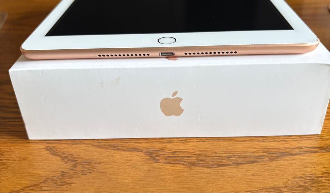 【美品】Apple iPad 第6世代 Wi-Fi 128GB MRJP2J/A