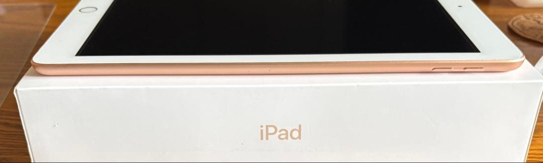 【美品】Apple iPad 第6世代 Wi-Fi 128GB MRJP2J/A