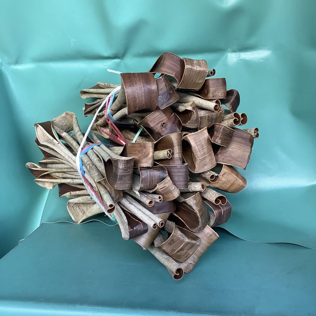 乾燥くるみ樹皮2kg セット。　8-002