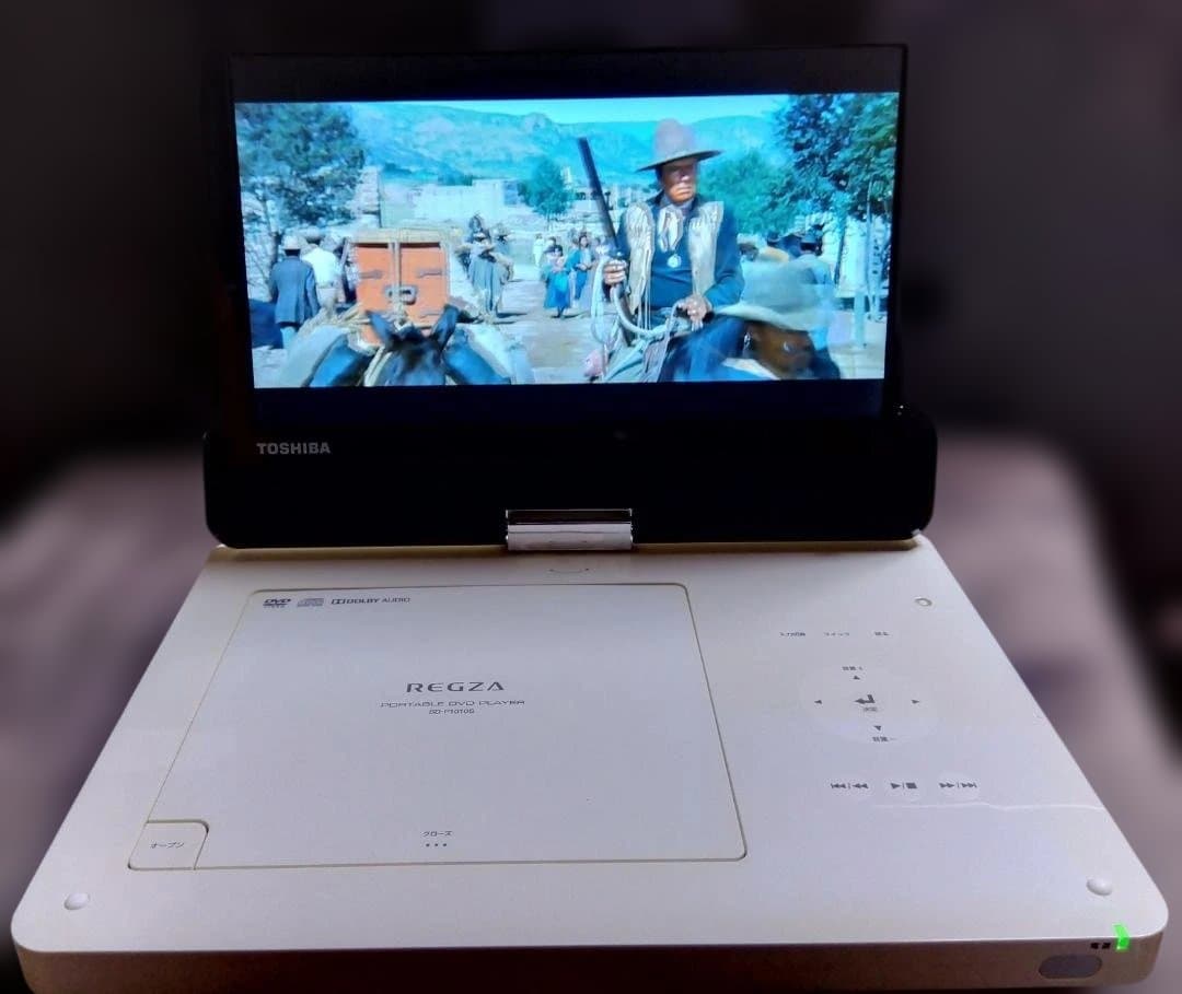 TOSHIBA REGZA SD-P1010S ポータブルDVDプレーヤー
