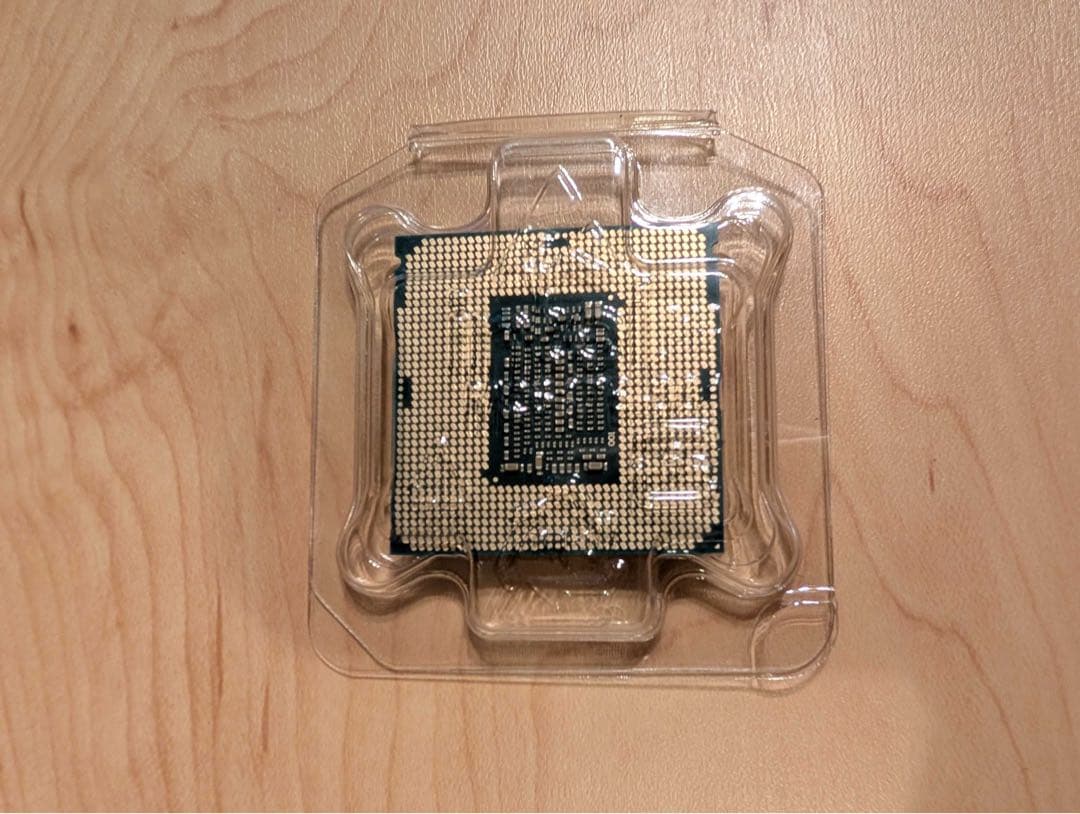 動作確認済Intel Core i7 8700K プロセッサー 本体＋マニュアル