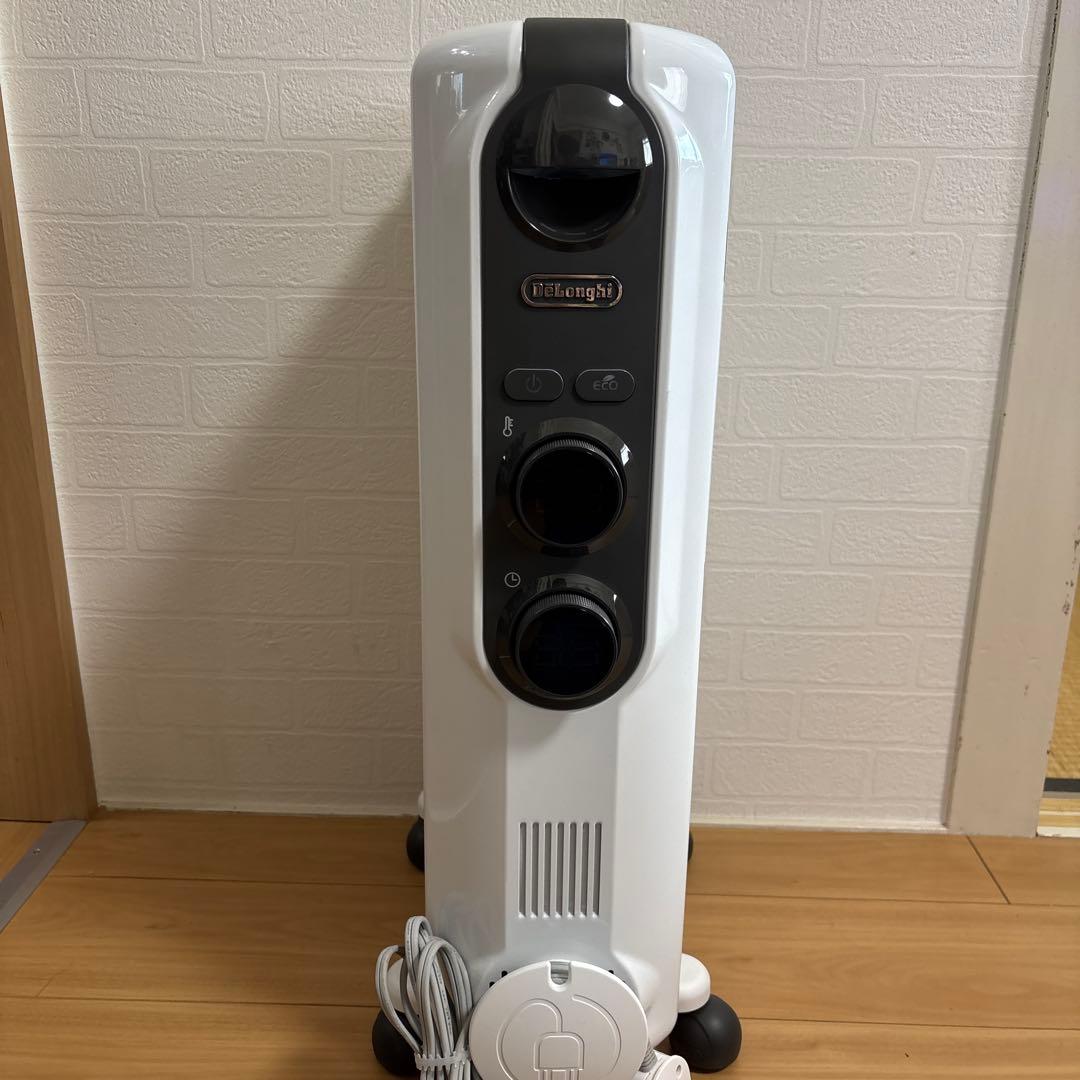 美品　De'Longhi エコモード搭載オイルヒーター