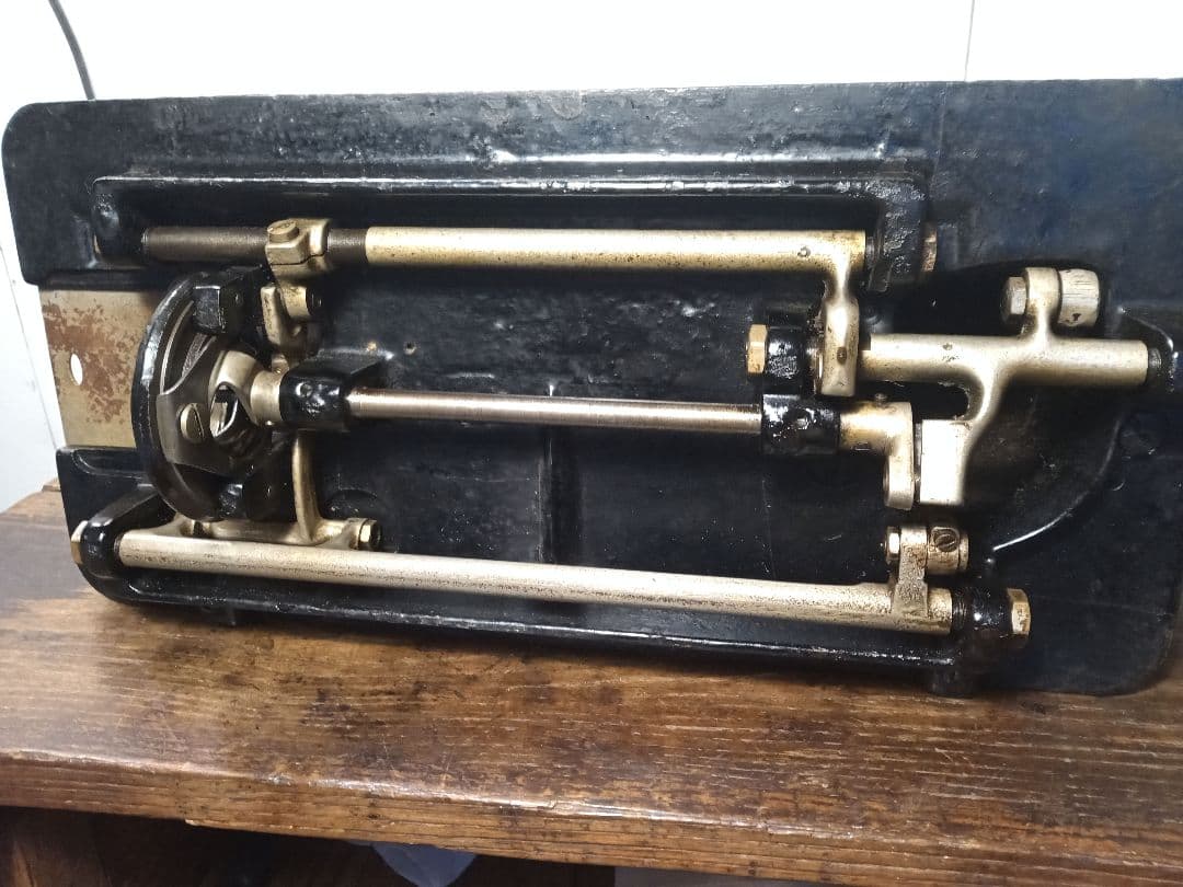 数日限定セール　SINGER　縫うためのアンティークミシン　スフィンクス　手回し