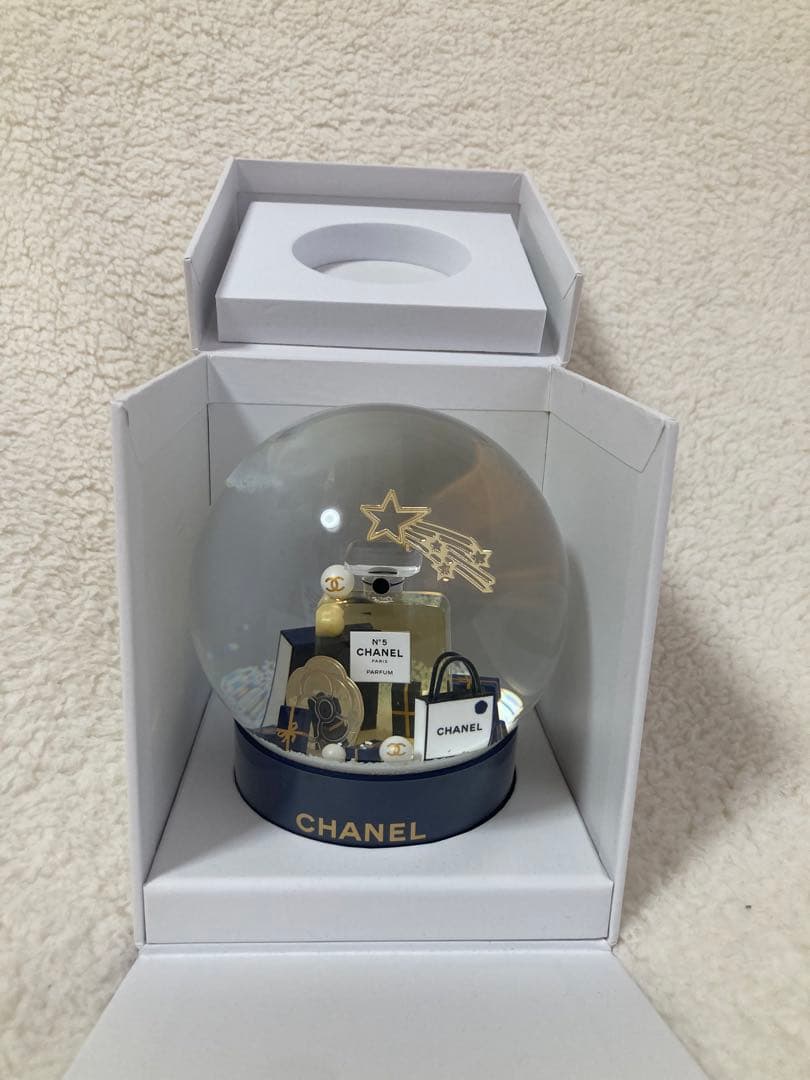 ✨*️様 CHANEL 2025 ホリデー限定 スノードーム 新品 箱付き