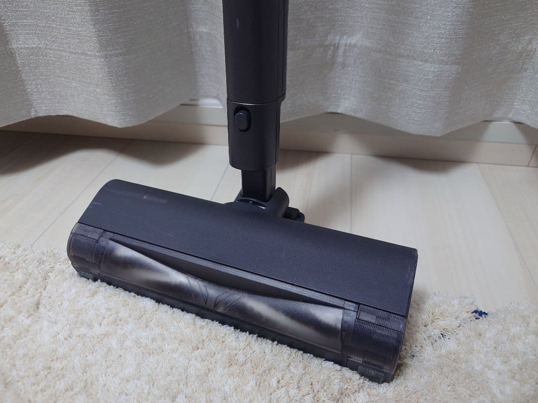 2022年製パナソニック製サイクロン式コードレススティック掃除機MC-SB85K