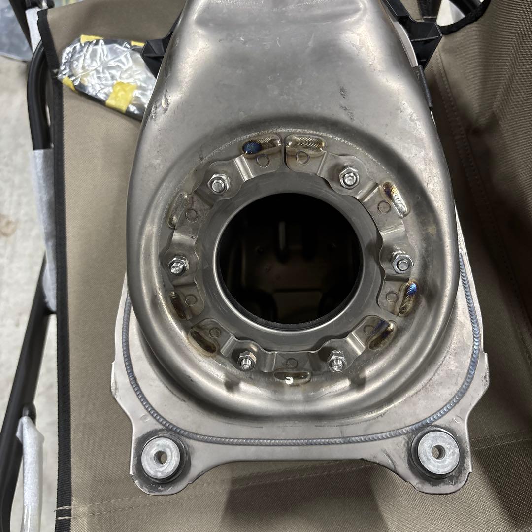 ホンダ　CRF450R 純正タンク　2018