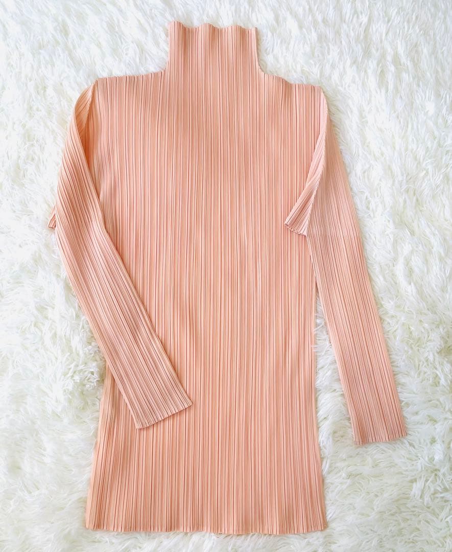 フリーサイズ　イッセイミヤケ　ハイネックトップス　プリーツプリーズ　ピーチ