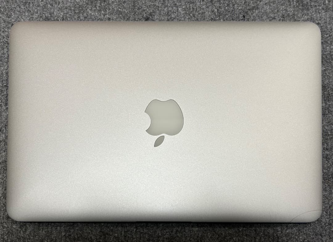 MacBook Air i7 8Gb 11インチ 新品1TbSSD 優良品ラスト