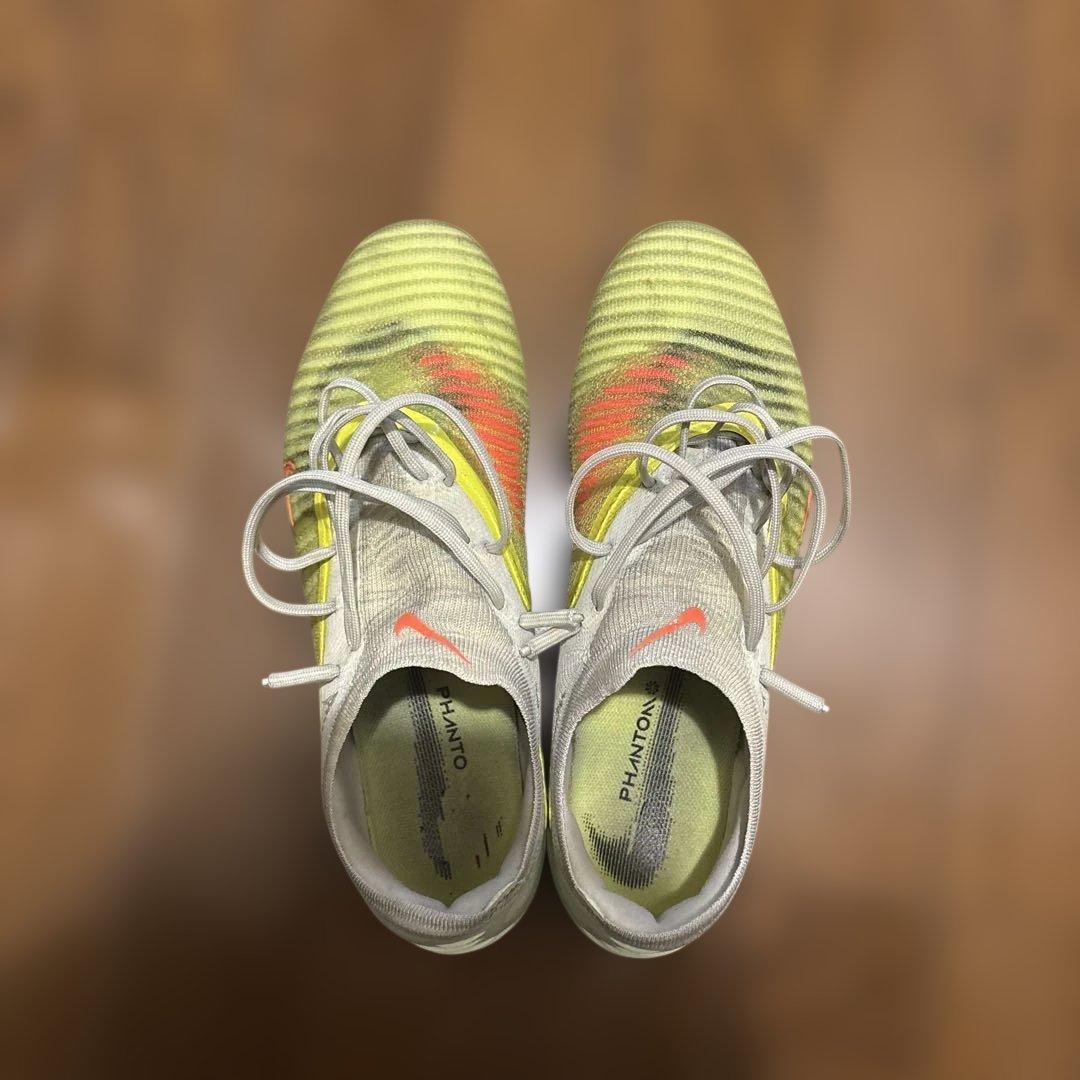 ナイキ　ファントム6 fg 25センチ