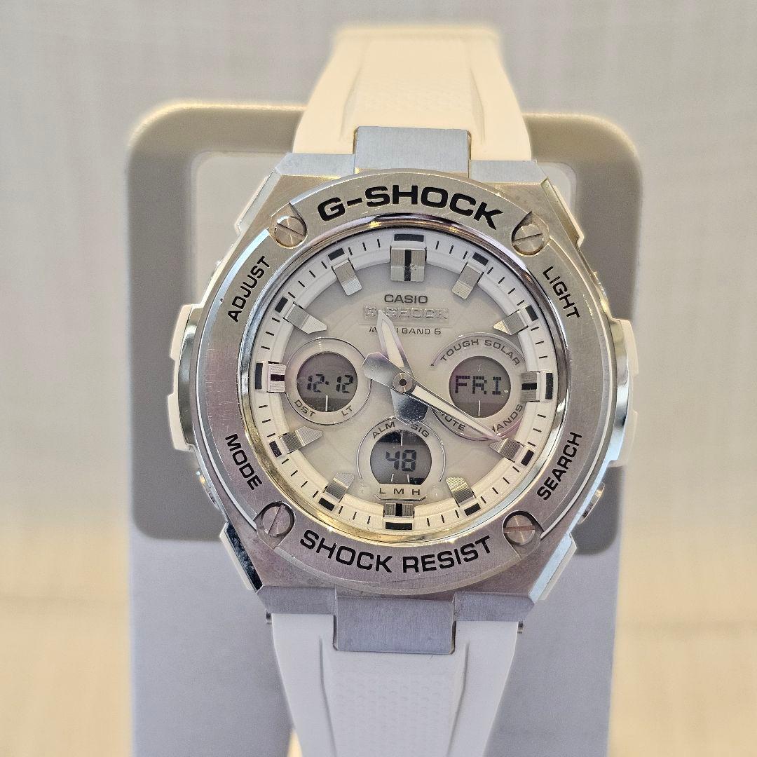 G-SHOCK GST-W310-7AJF ホワイト