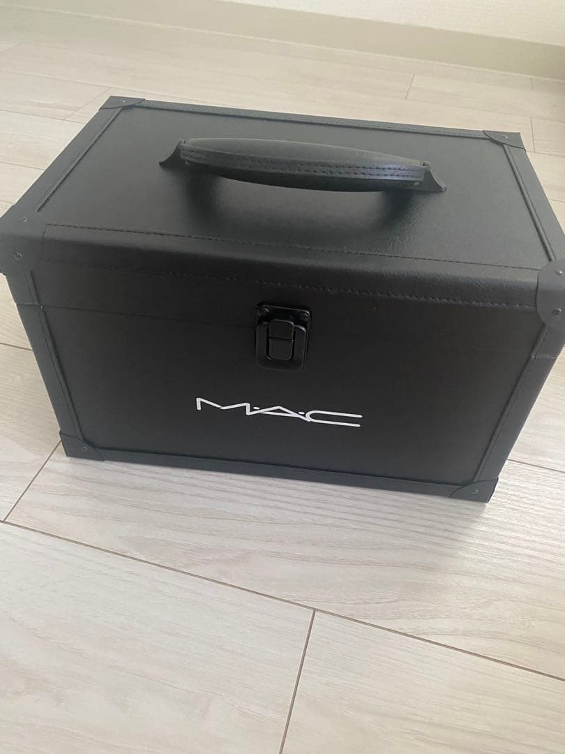 nacchi★新品未使用★ MACメイクボックス ノベルティー