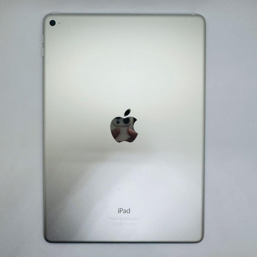 【新品バッテリー】iPadAir2 64GB本体 シルバー WiFiモデル