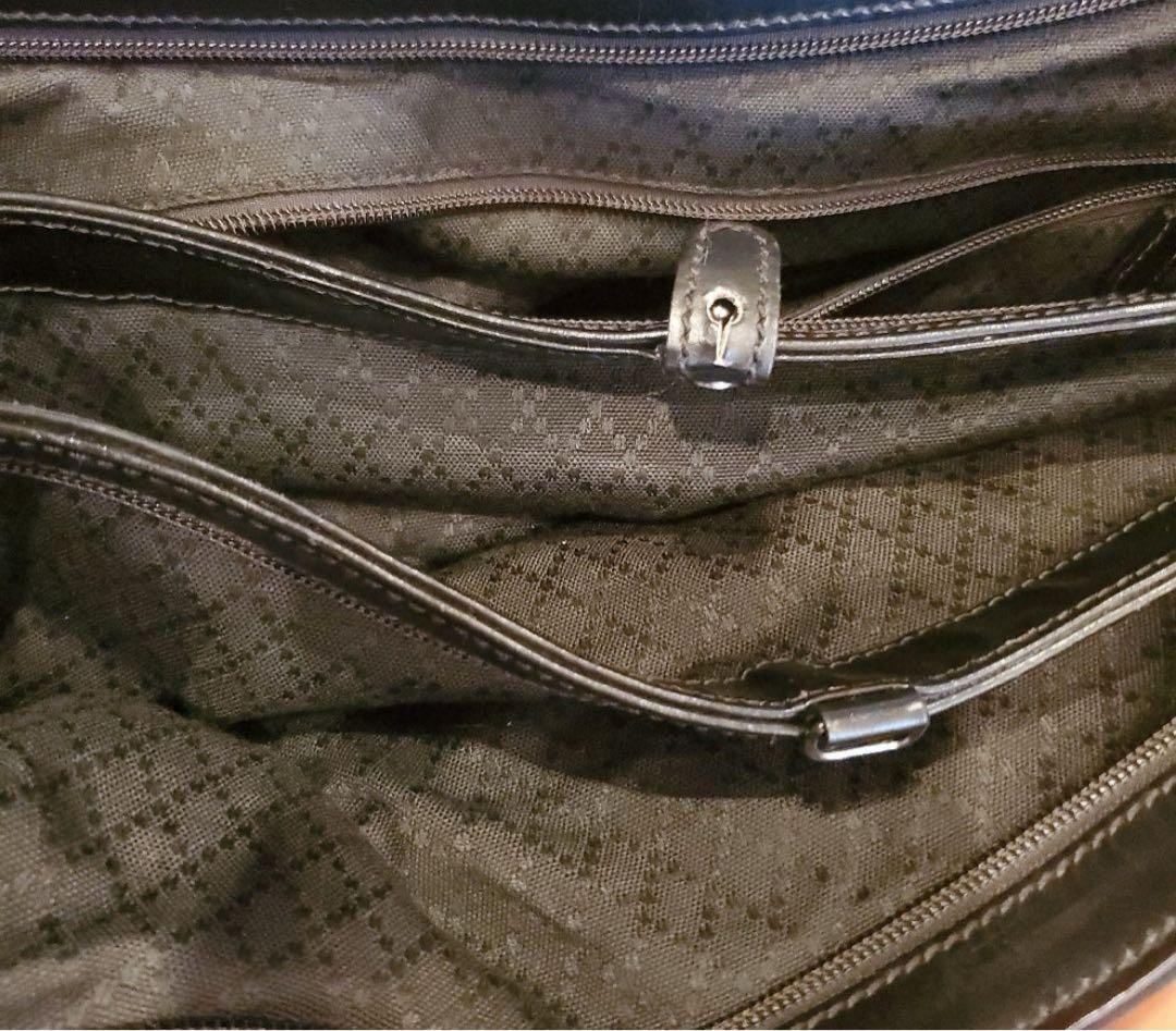 グッチ　ナイロン レザー ショルダーバッグ　GUCCI