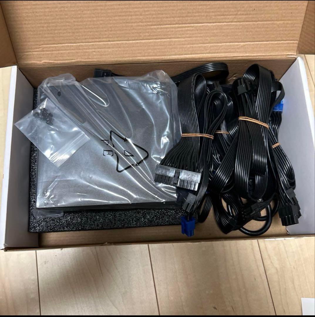 玄人志向 KRPW-GR1000 1000W 電源ユニット