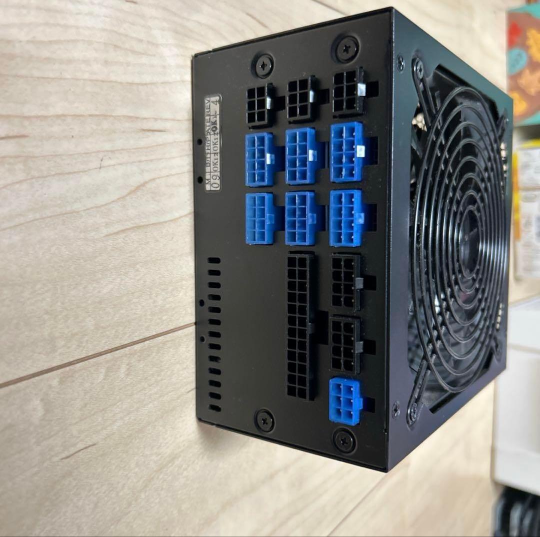 玄人志向 KRPW-GR1000 1000W 電源ユニット