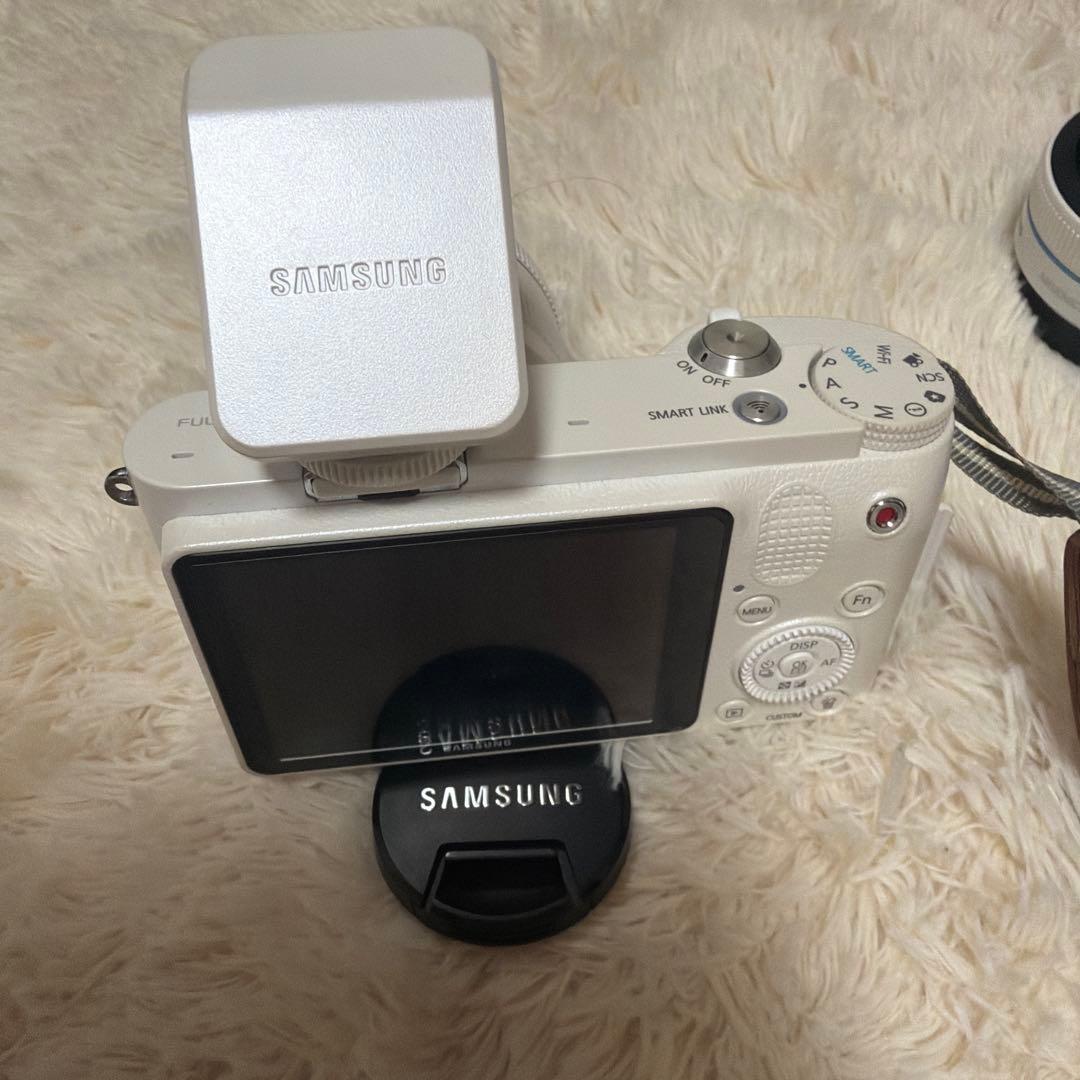 Samsung NX1000 カメラ本体, レンズ & フラッシュ　　ジャンク品