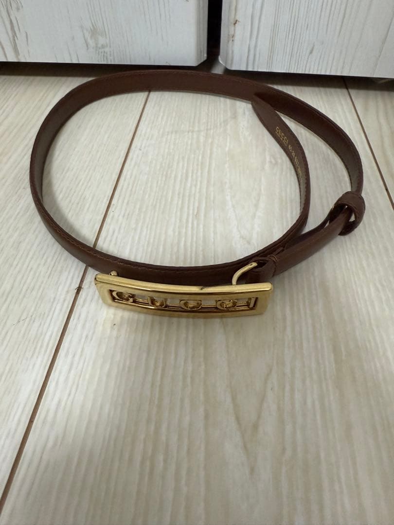 GUCCI グッチ　ヴィンテージ ベルト ゴールドロゴ バックル 本革