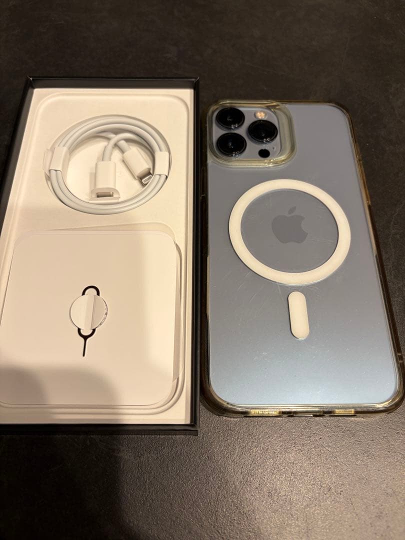 Apple iPhone 13 Pro max 本体　256GB シエラブルー