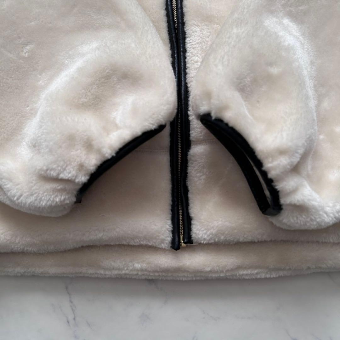 SHIPS WEB限定 高密度 ブライト ボア スタンドコート ホワイト