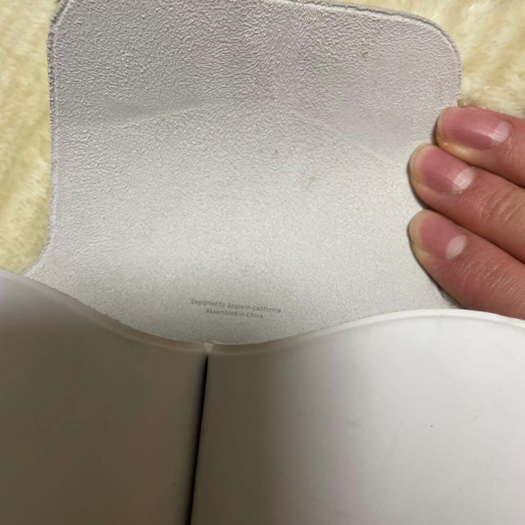 AirPods MAX 本体とカバー