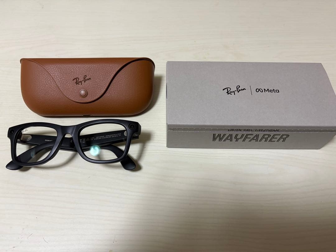 Ray-Ban  Wayfarer 調光レンズ Mサイズ