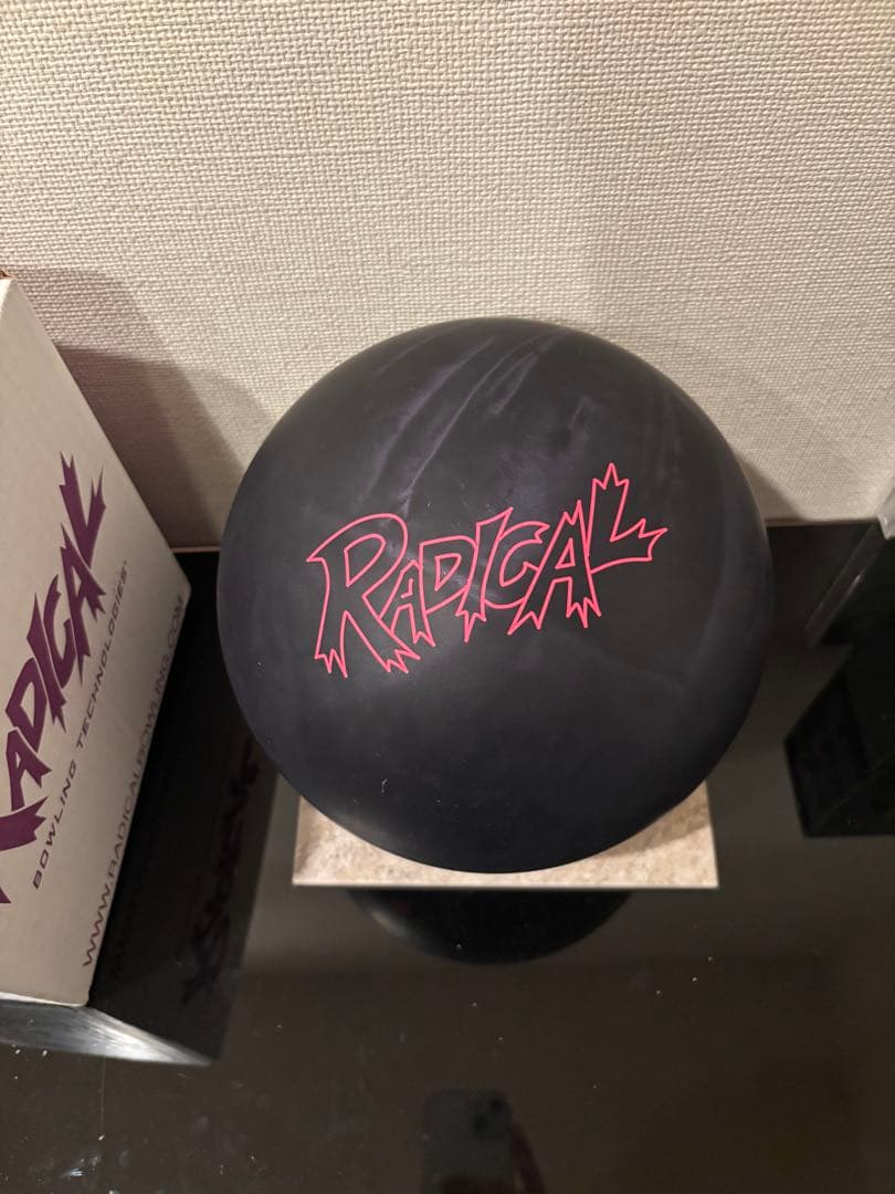 【新品】　RADICAL ダブルクロス　ボウリングボール 14ポンド