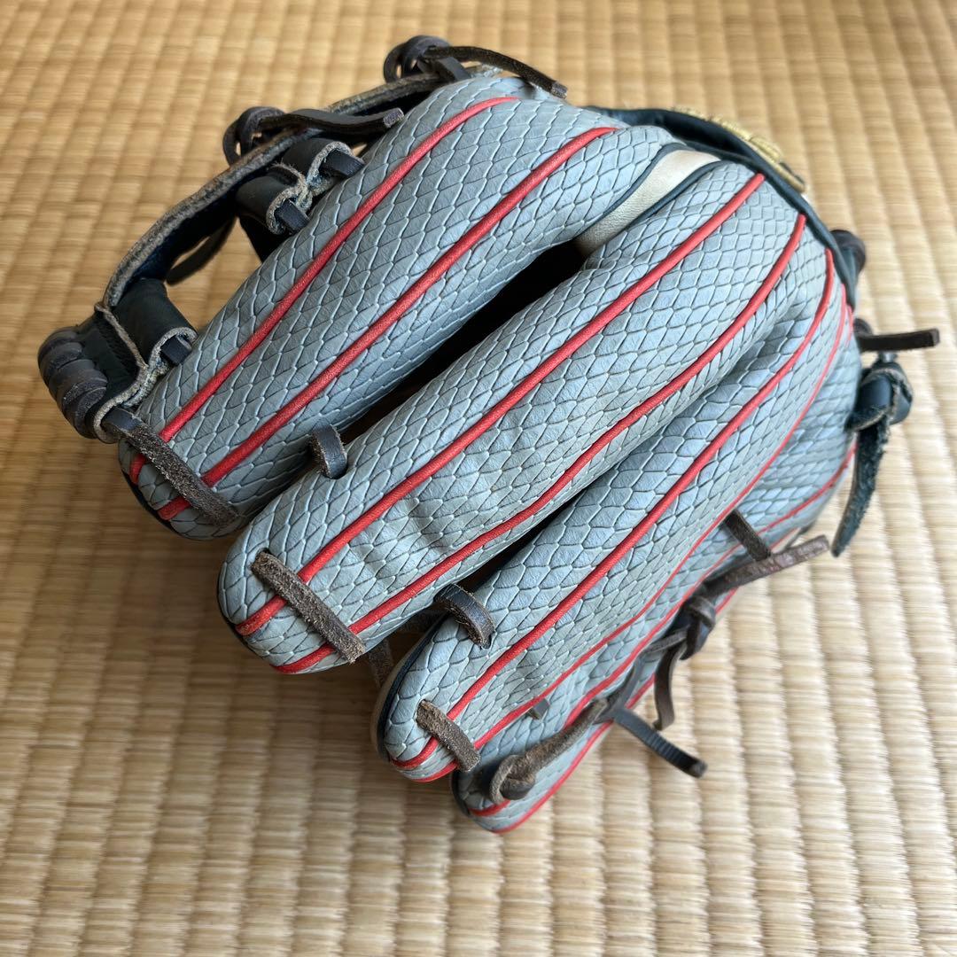 ゆ*た様 Wilson The Wannabe Hero 軟式グローブ内野用