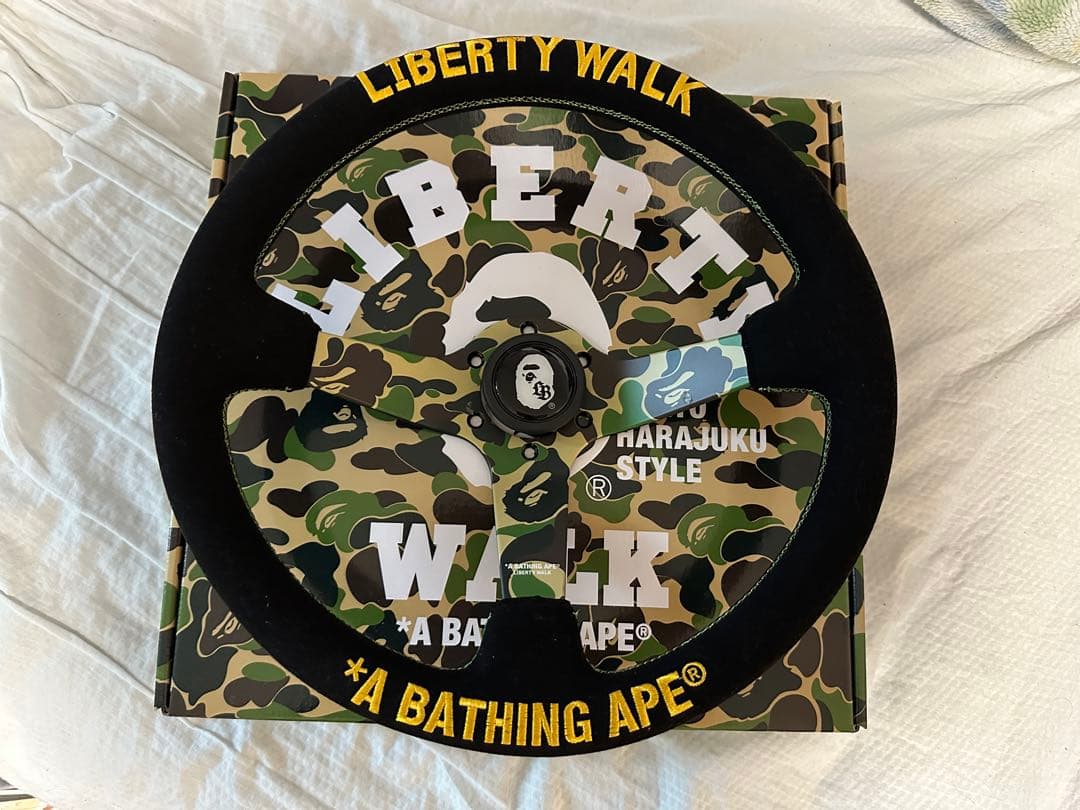 A BATHING APE x LIBERTY WALK ステアリング