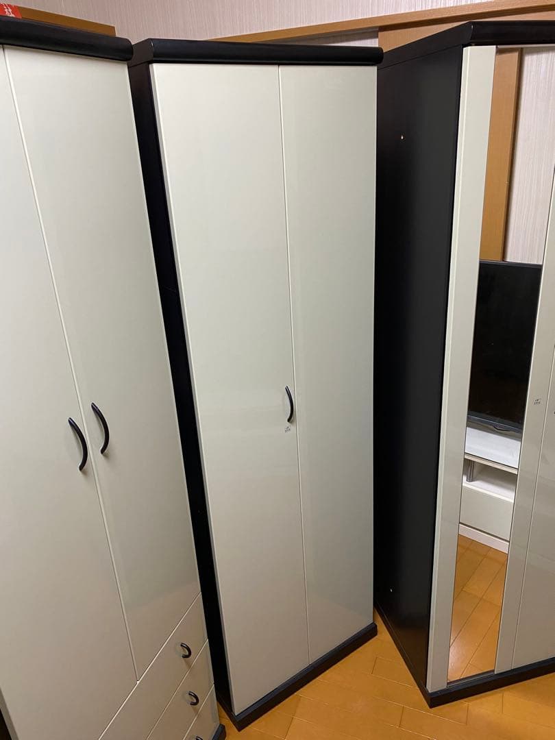 (※直接引き取り)大型連結ワードローブ3台鏡付き